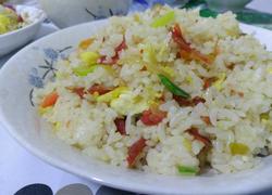 腊肠鸡蛋炒饭