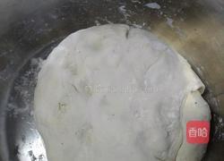 家常韭菜盒子的做法图解2