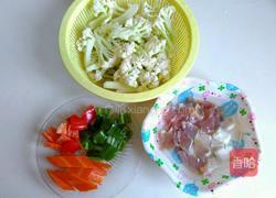 花菜炒咸肉的做法图解2