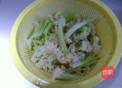 花菜炒咸肉的做法图解3