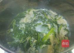 茼蒿蛋花汤的做法图解4