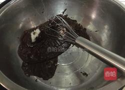 猫头鹰巧克力熔岩蛋糕的做法图解4