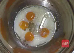 Illustration of how to make a small cream cake 3