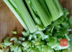 芹菜羊肉饺子的做法图解1