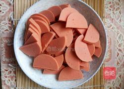 青椒火腿的做法图解1