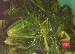 凉拌菠菜土豆丝的做法图解3