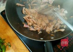芹菜炒肉的做法图解3
