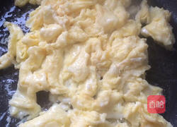 平菇炒蛋的做法图解7