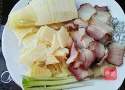 冬笋炒腊肉的做法图解2