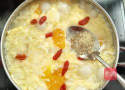 桔片桂元枸杞甜酒汤圆煮蛋的做法图解4