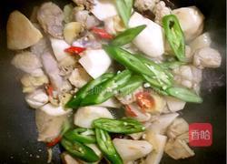 杏鲍菇炆鸡的做法图解5