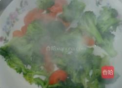 杏鲍菇炒西兰花的做法图解4