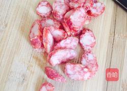 鸡蛋腊肠饭的做法图解2