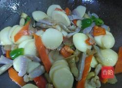 茨菇炒咸肉的做法图解7