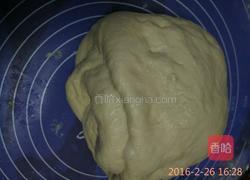 芝麻花生馅菠萝包的做法图解5