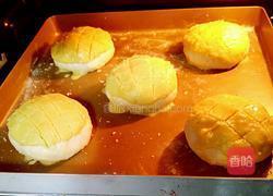 芝麻花生馅菠萝包的做法图解18