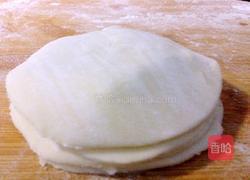 香酥葱油饼。。。饺子皮的华丽变身的做法图解7