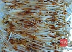麻辣金针菇的做法图解2