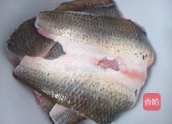 鱼丸茴香汤的做法图解1