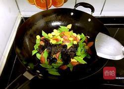 荷兰豆炒白果的做法图解6