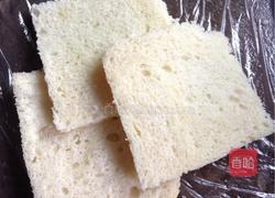 海苔土司卷的做法图解1