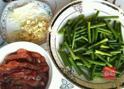 蒜薹滑肉丝的做法图解2