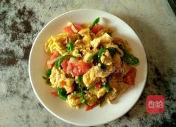 辣子西红柿炒鸡蛋的做法图解4