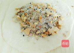 芝麻花生糖三角的做法图解9