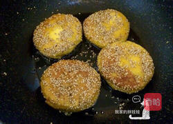 南瓜芝麻饼的做法图解14
