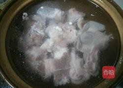 虫草花玉米排骨汤的做法图解2