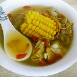 虫草花玉米排骨汤的做法[图]