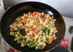 黄金炒饭的做法图解2