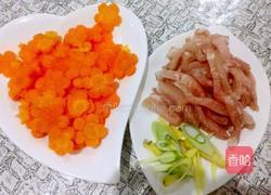 萝卜花炒里脊丝的做法图解1