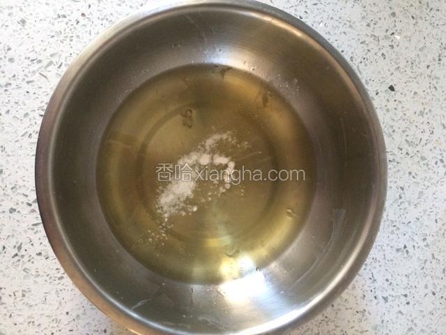 蛋白液中加入塔塔粉