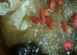 虫草冰糖枸杞百合银耳燕窝盅的做法图解8