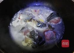 白菜鱼头汤的做法图解6