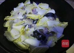 白菜鱼头汤的做法图解9