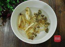 石斛沙参玉竹汤的做法图解3