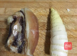 咸肉蒸春笋的做法图解3