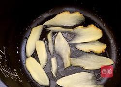 飘香盐焗手撕鸡的做法图解2