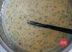 芝麻鸡蛋饼的做法图解1
