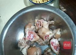 黄豆猪蹄的做法图解1