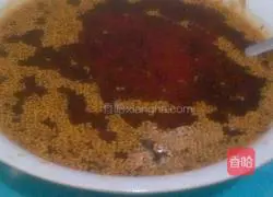 Illustration of making sauce-flavored cake 6