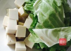 蔬菜排骨汤面的做法图解3