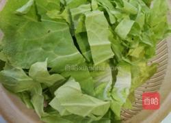 肉丸青菜汤的做法图解2