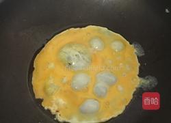 米粉汤的做法图解1