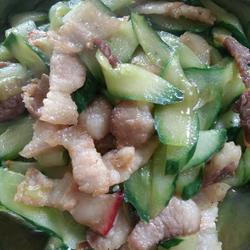 青瓜炒花肉的做法[图]