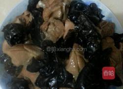 鸭腿烧黑木耳的做法图解6
