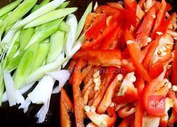 辣椒炒鱿鱼的做法图解5