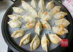 冰花菠菜鸡蛋煎饺的做法图解17